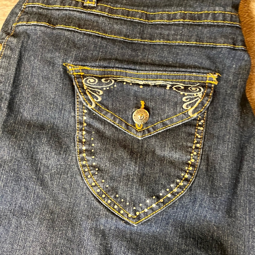 Dark Blue Women’s Capri’s - Classic Denim Style Size 22W - Picture 3 of 11